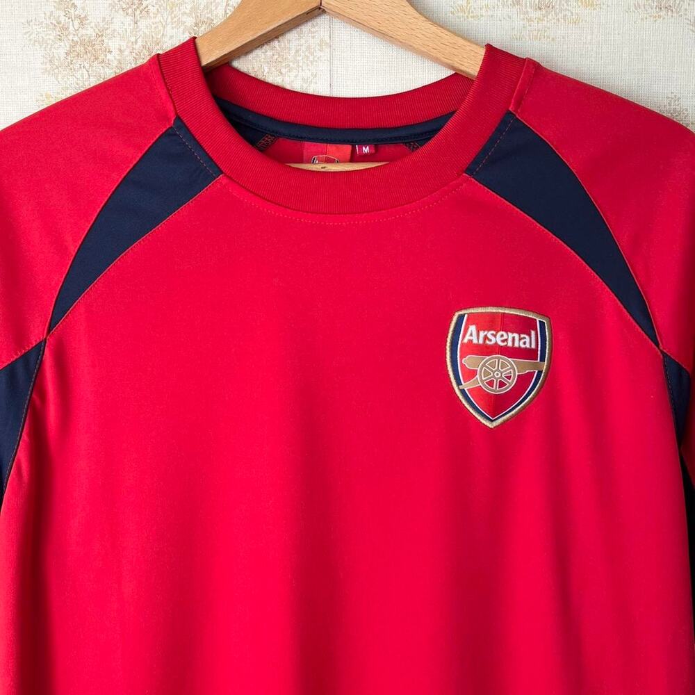 Arsenal FC Soccer Training Shirt | Official Team Apparel | Size Medium